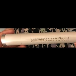 R&F lash enhancement boost